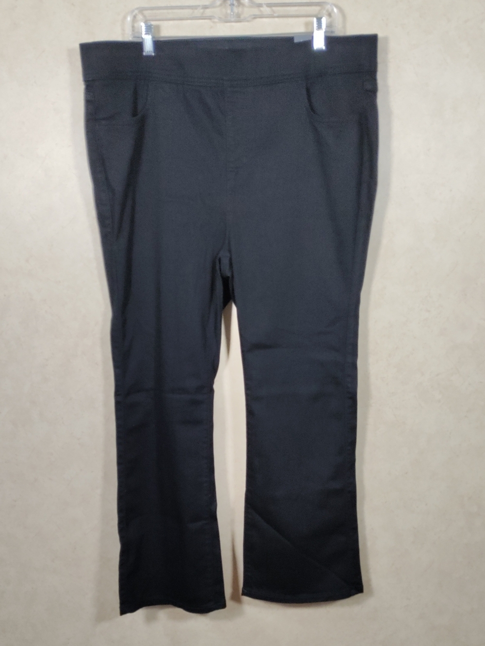 I138 Torrid Black Lean Jean Slim Boot Super Soft Jeans 2 Short NWT